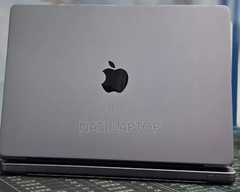 New Laptop Apple MacBook Pro 2021 M1 32GB Apple M1 Pro SSD 512GB
