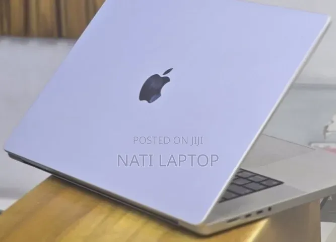 New Laptop Apple MacBook Pro 2021 M1 32GB Apple M1 Pro SSD 512GB