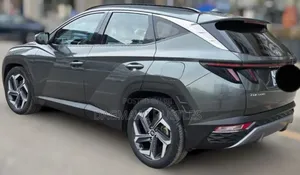 Hyundai Tucson 2022 Green