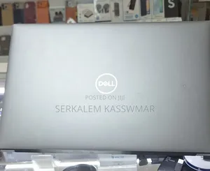 New Laptop Dell Precision 15 3520 16GB Intel Core i7 SSD 512GB