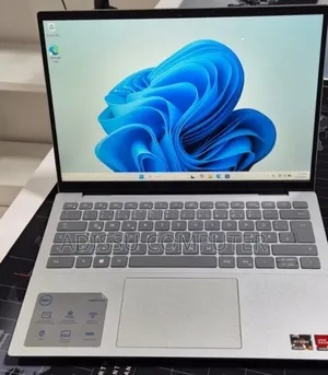 New Laptop Dell Inspiron 14 16GB AMD Ryzen 7 SSD 1T