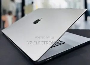 New Laptop Apple MacBook Pro 2021 M1 16GB Intel Core i7 SSD 512GB