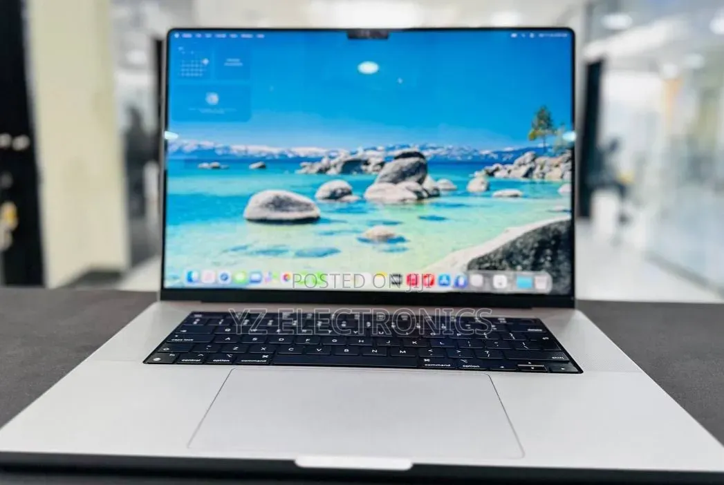 New Laptop Apple MacBook Pro 2021 M1 16GB Intel Core i7 SSD 512GB