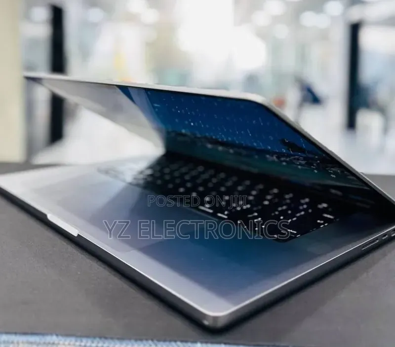 New Laptop Apple MacBook Pro 2021 M1 16GB Intel Core i7 SSD 512GB