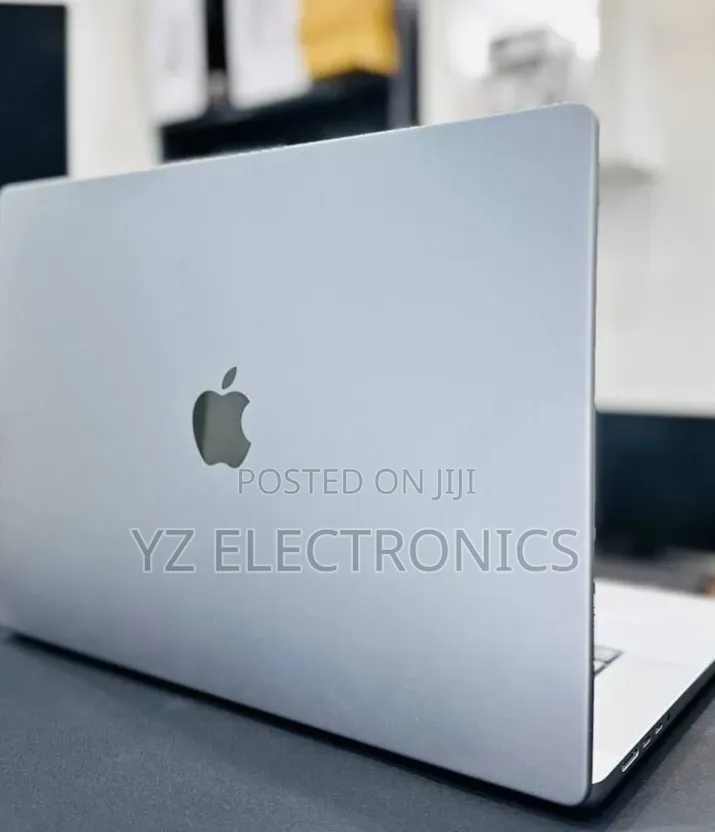 New Laptop Apple MacBook Pro 2021 M1 16GB Intel Core i7 SSD 512GB
