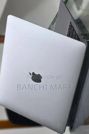 New Laptop Apple MacBook Air 2020 M1 8GB Apple M1 SSD 256GB