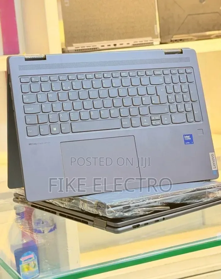 New Laptop Lenovo Yoga 7i 16GB Intel Core Ultra 7 SSD 512GB