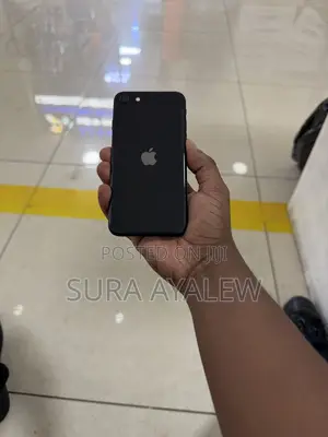 Apple iPhone SE (2020) 128 GB Black