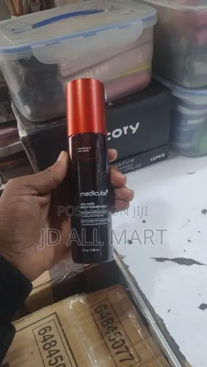 Medicube Red Acne Body Peeling Shot
