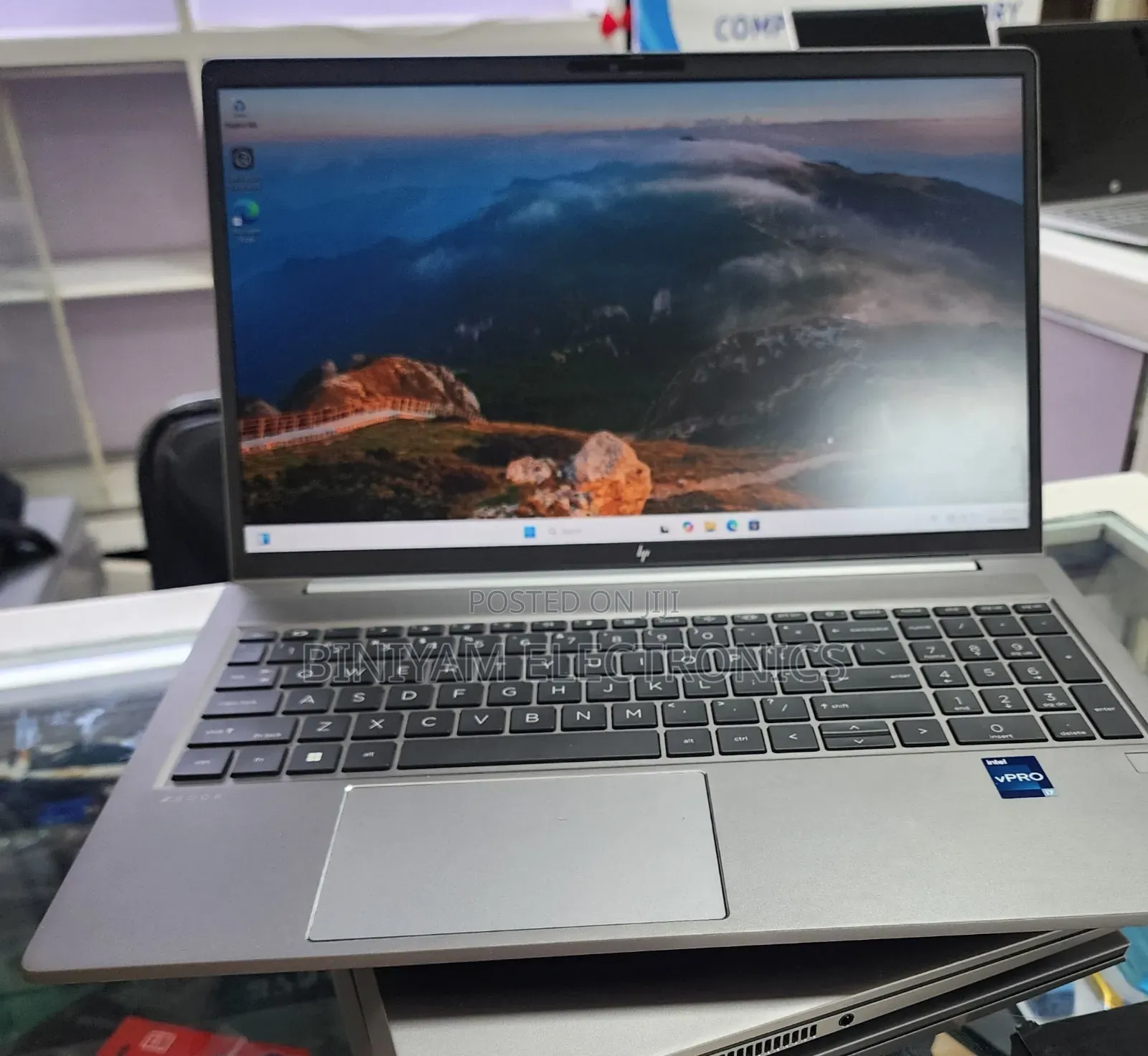 New Laptop HP ZBook 15 16GB Intel Core i7 SSD 512GB