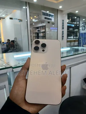 New Apple iPhone 16 Pro Max 256 GB Gold