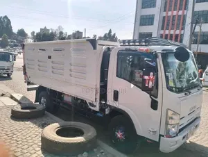 Obama Isuzu