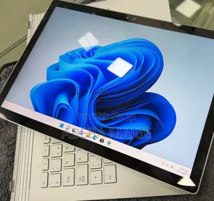 New Laptop Microsoft Surface 16GB Intel Core i5 SSD 512GB
