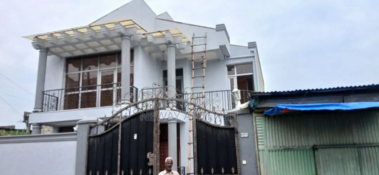 4bdrm House in Sheger City, Kolfe Keranio for sale