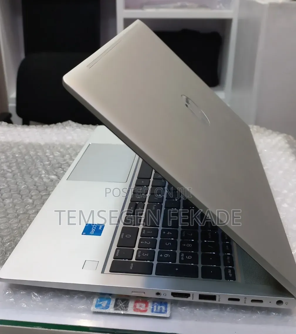 New Laptop HP ProBook 440 16GB Intel Core i5 SSD 512GB