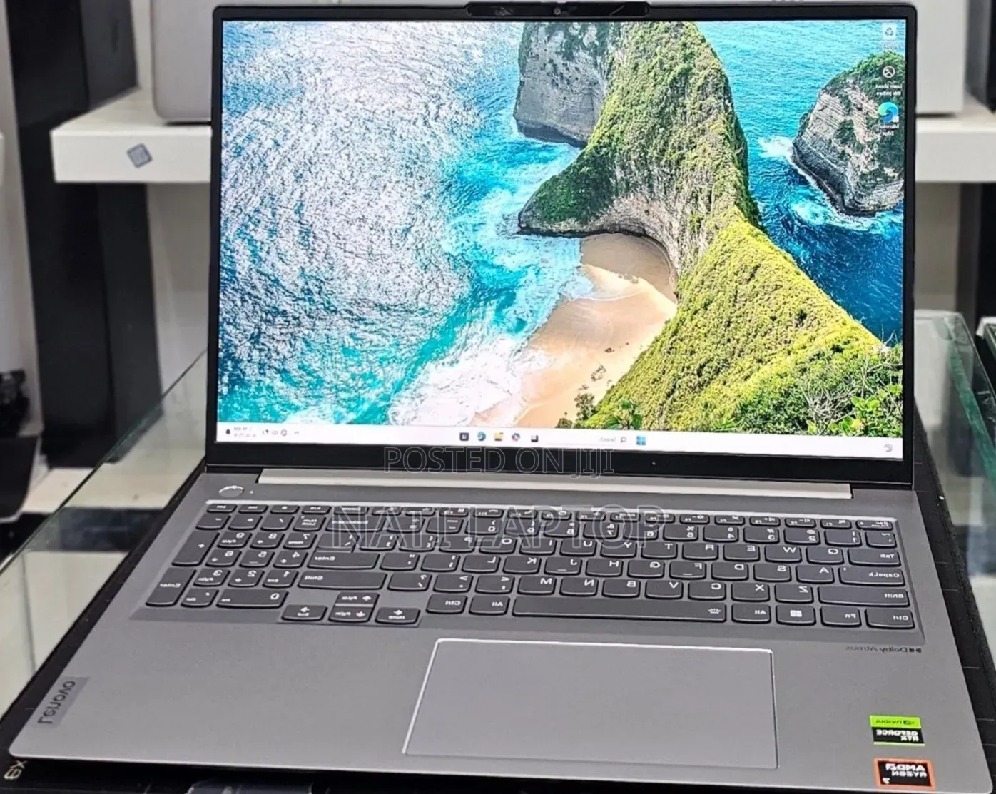 New Laptop Lenovo 32GB AMD Ryzen 7 SSD 512GB