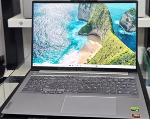 New Laptop Lenovo 32GB AMD Ryzen 7 SSD 512GB