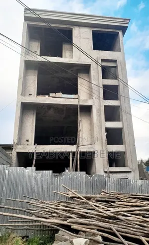 6bdrm House in Bole for sale