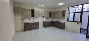 Furnished 8bdrm House in Bole for sale