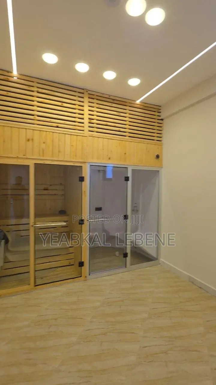 Furnished 8bdrm House in Bole for sale