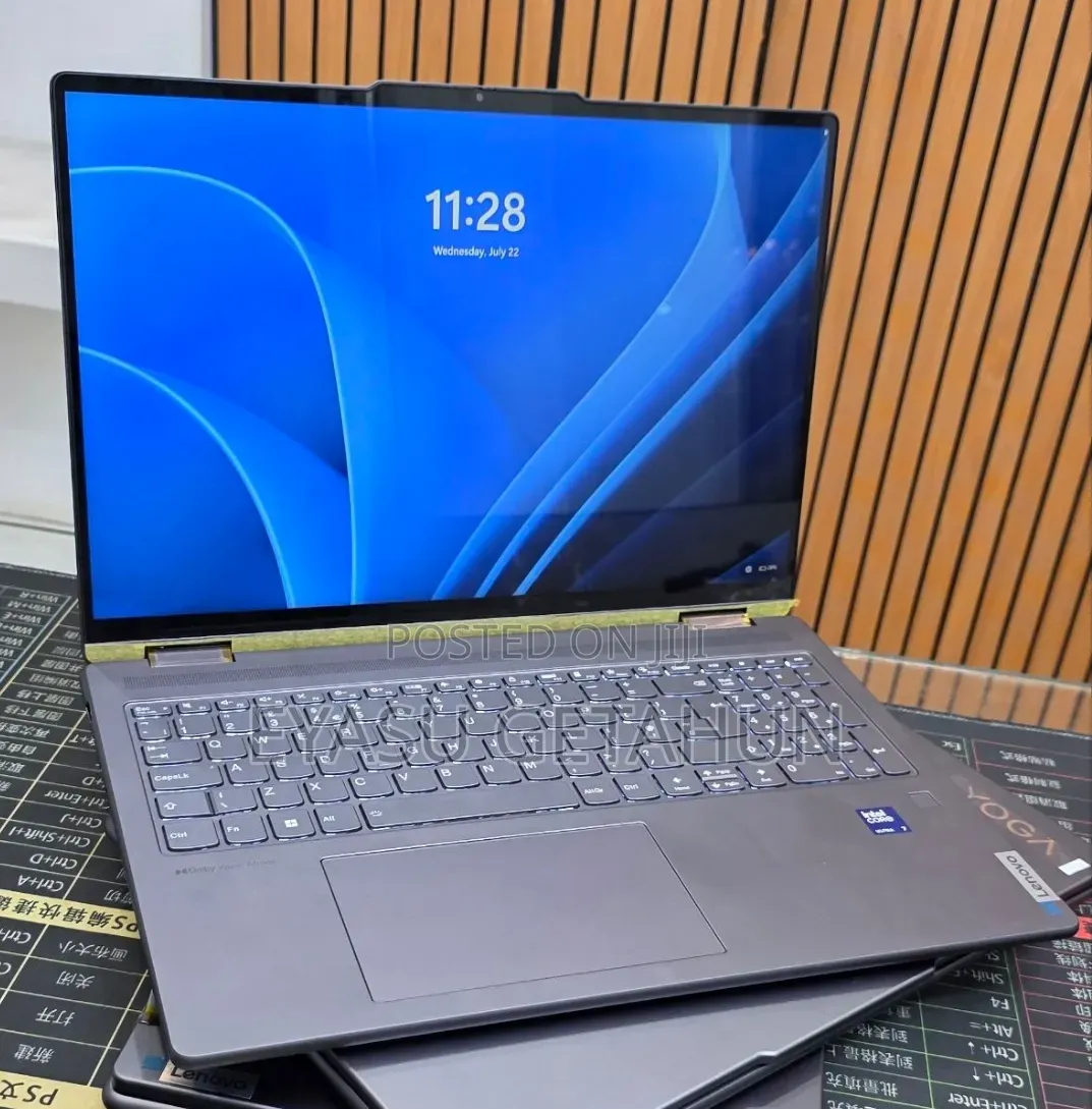 New Laptop Yoga 16GB Intel Core Ultra 7 SSD 512GB