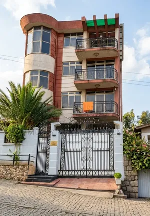 Furnished 6bdrm House in Bole for sale