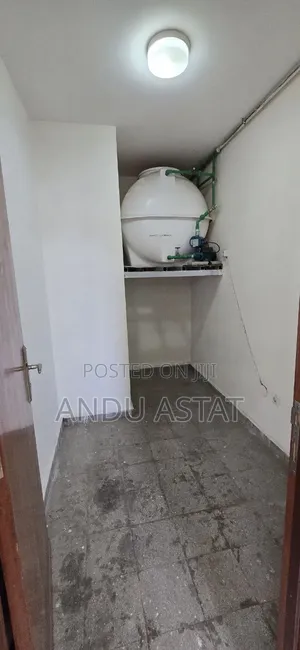 Furnished 3bdrm Apartment in Apartment, Yeka for sale