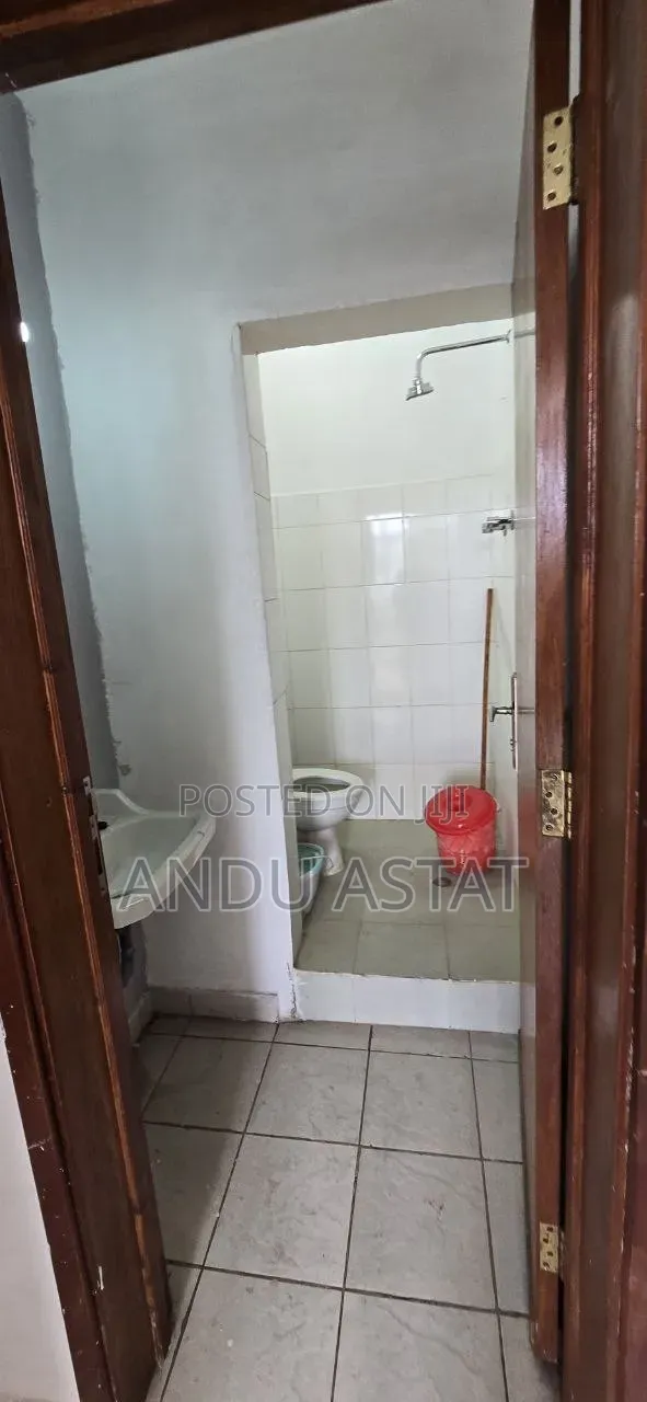 Furnished 3bdrm Apartment in Apartment, Yeka for sale