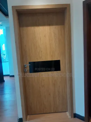 Premium Crowndoor