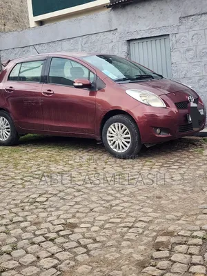 Toyota Yaris 2010 Red