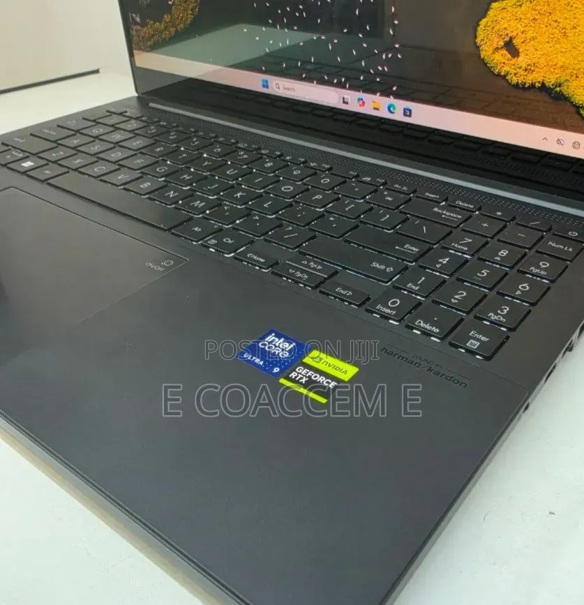 New Laptop Asus 16GB Intel Core Ultra 9 SSD 512GB