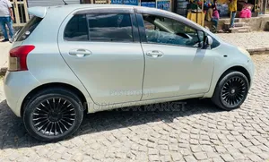 Toyota Yaris 2007 Silver