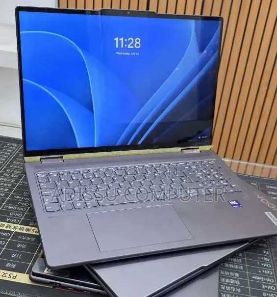 New Laptop Lenovo Yoga 2 16GB Intel Core Ultra 7 SSD 512GB