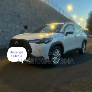 Toyota Corolla 2022 White