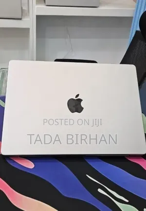 New Laptop Apple MacBook Pro 2023 M3 8GB Intel Core M3 SSD 512GB