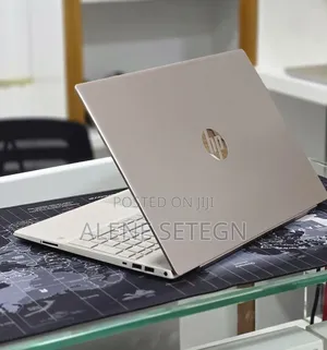 New Laptop HP Pavilion 15 8GB Intel Core i5 SSD 512GB