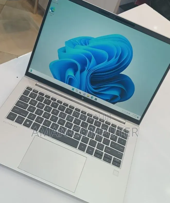 New Laptop HP EliteBook 840 G9 16GB Intel Core i7 SSD 512GB