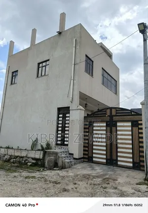 Furnished 8bdrm House in Kibert Zewdie, Yeka for sale