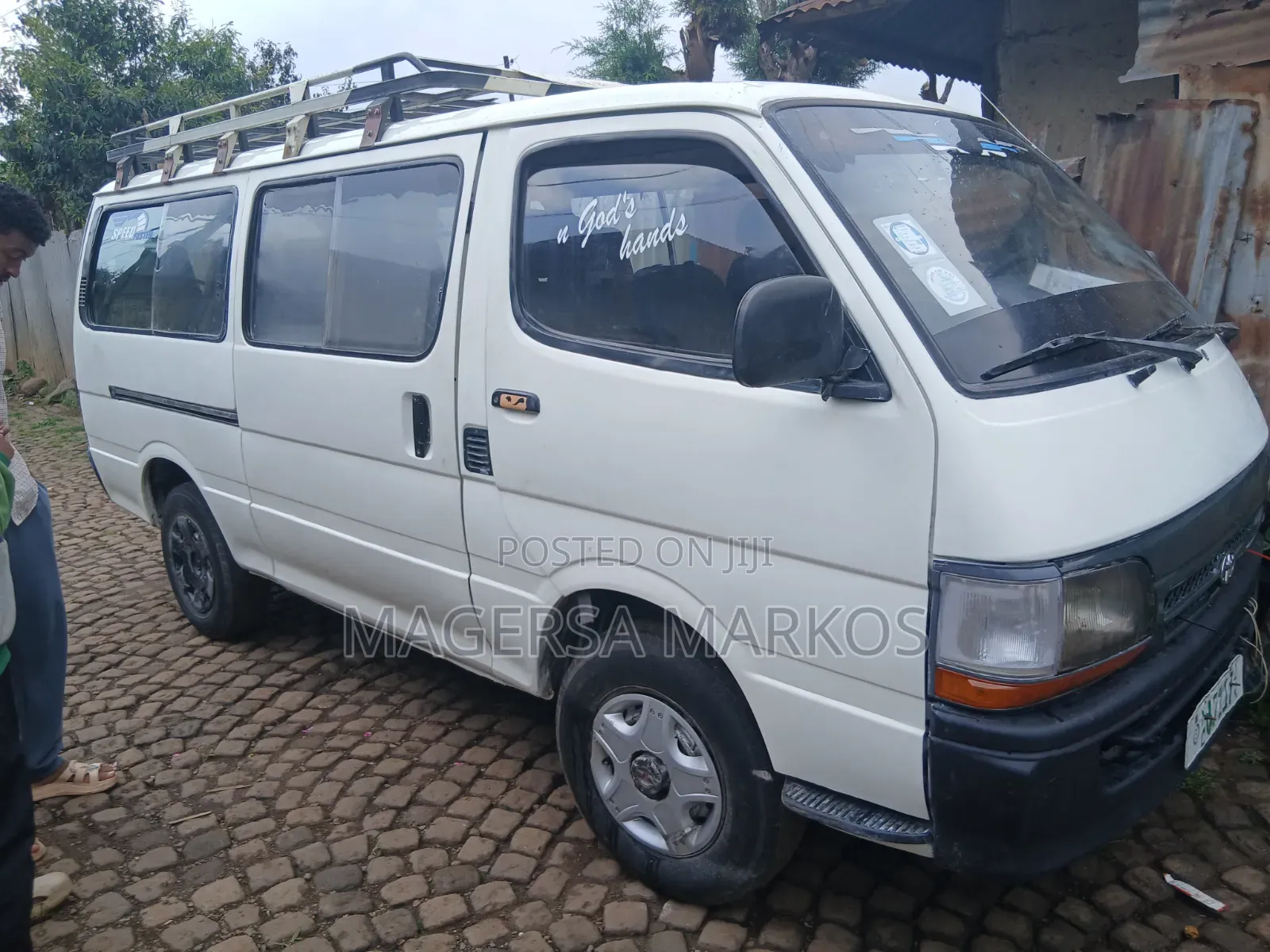 Toyota HiAce 1992 White