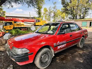 Toyota Carina 1.5 FWD Sedan 1990 Red