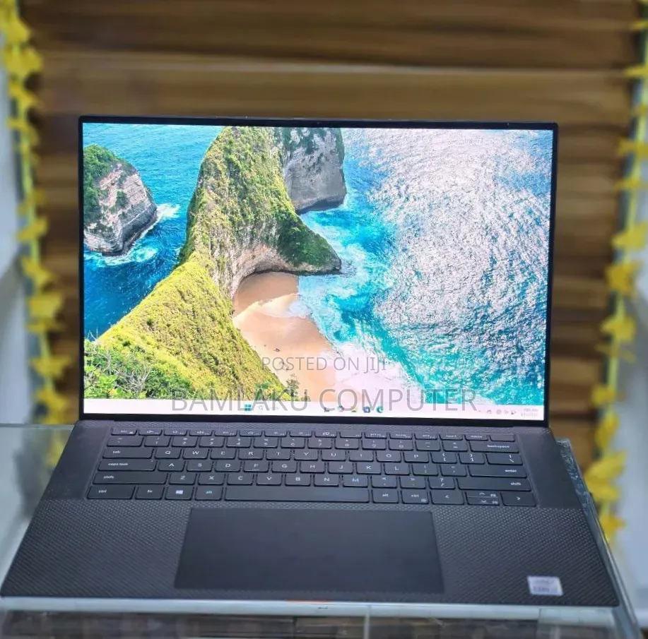 New Laptop Dell XPS 15 16GB Intel Core i7 SSD 512GB