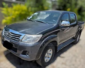 Toyota Hilux 2012 Gray