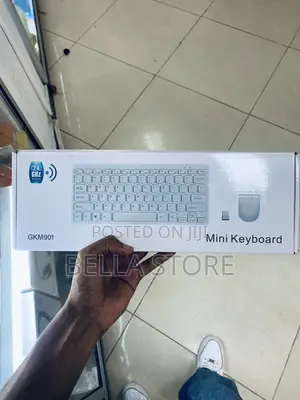 GKM901 2.4GHz Wireless Mini Keyboard Mouse