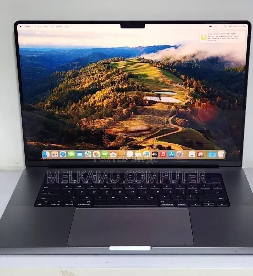New Laptop Apple MacBook Pro 2021 M1 32GB Apple M1 SSD 512GB