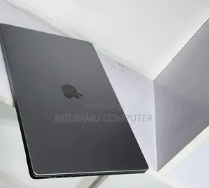 New Laptop Apple MacBook Pro 2021 M1 32GB Apple M1 SSD 512GB