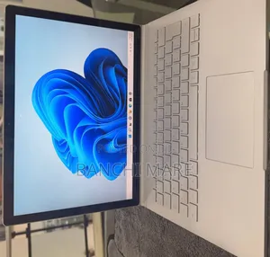 New Laptop Microsoft Surface Book 8GB Intel Core i5 SSD 128GB