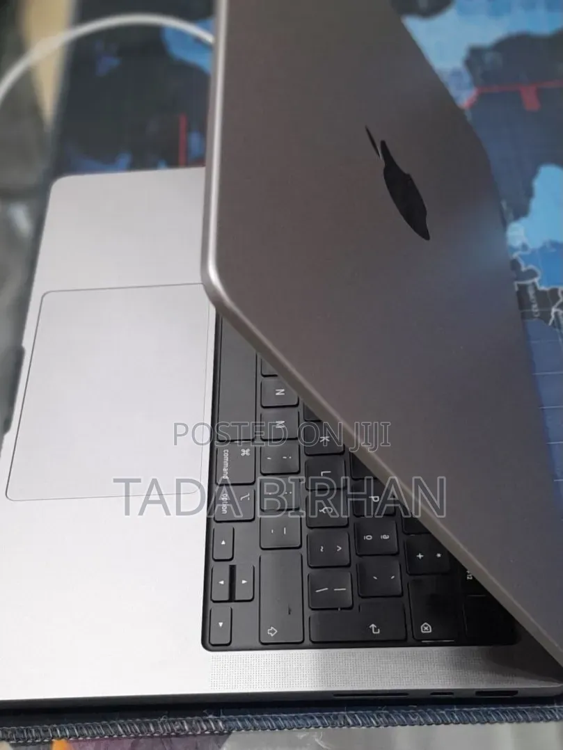 New Laptop Apple MacBook Pro 2021 M1 16GB Apple M1 Pro SSD 512GB