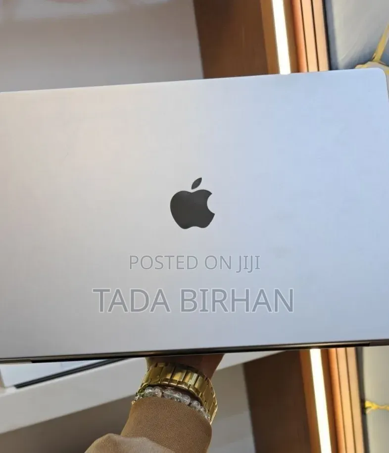 New Laptop Apple MacBook Pro 2021 M1 16GB Apple M1 Pro SSD 512GB