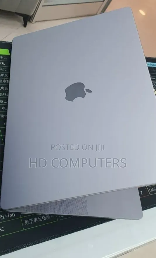 New Laptop Apple MacBook Pro 2021 M1 Max 32GB Apple M1 Max SSD 1T