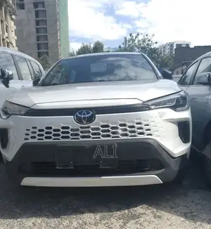 New Toyota Corolla Cross Hybrid 2025